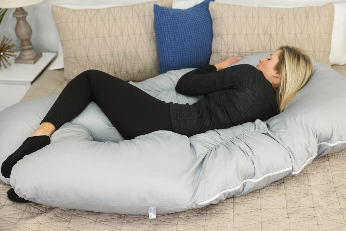 Back N Belly Bunchie Sleeping Back Lifestyle in Peaceful Gray