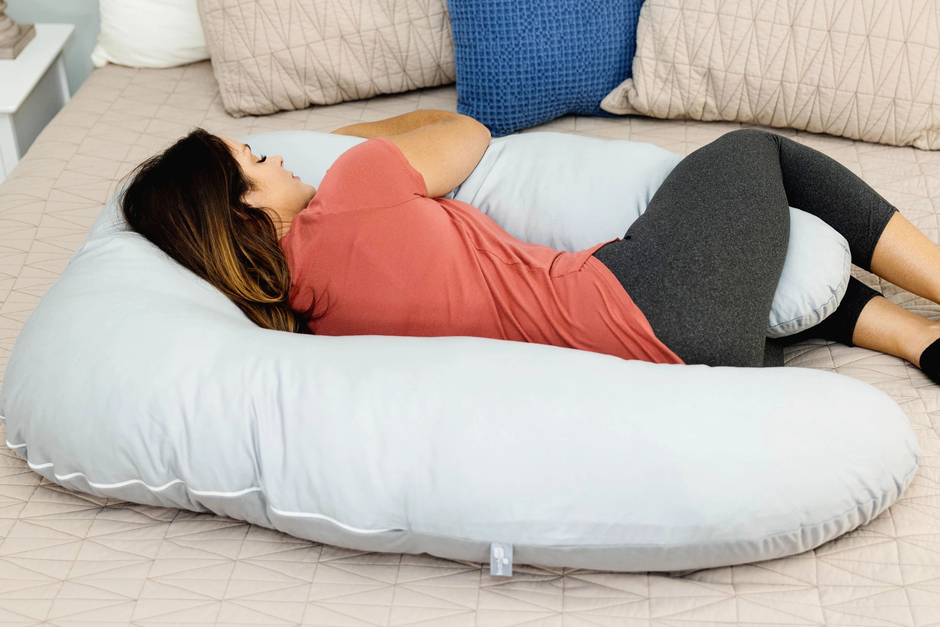 Leachco back top and body pillow