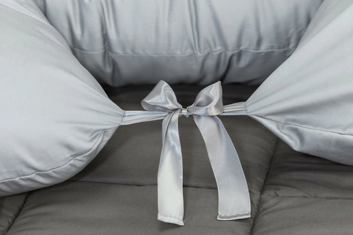 Boomerest Supreme Cover Close Up Tied in Peaceful Gray