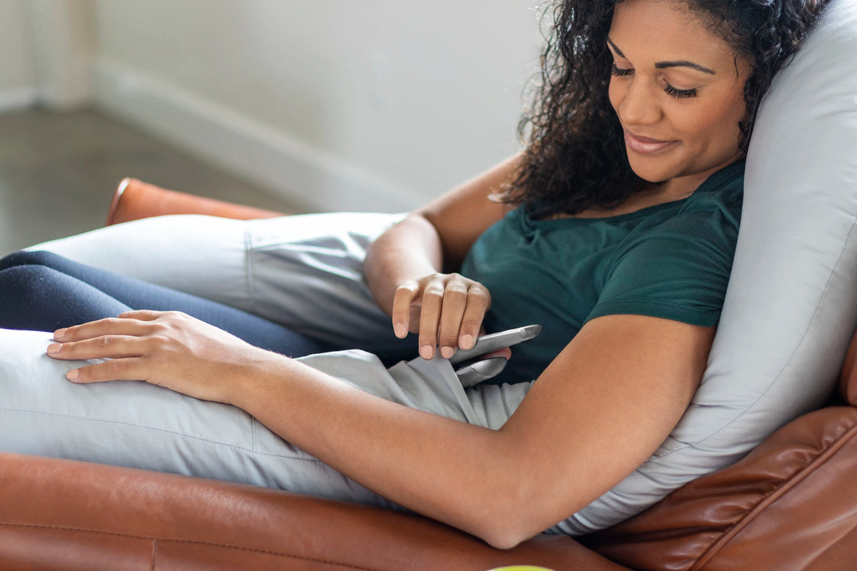 Canoodle Pocket Closeup Lifestyle in Peaceful Gray