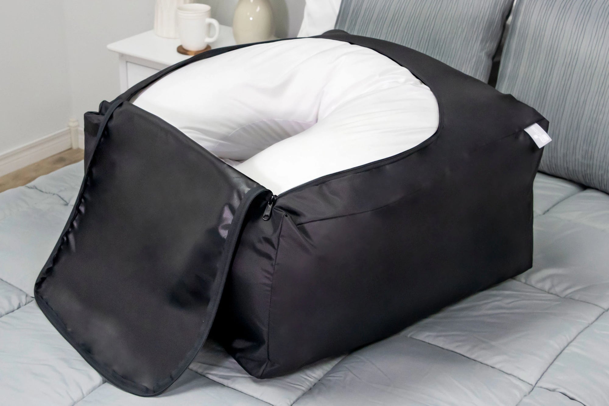 Travel and Storage Bag for Leachco Body Pillow in Nylon Black