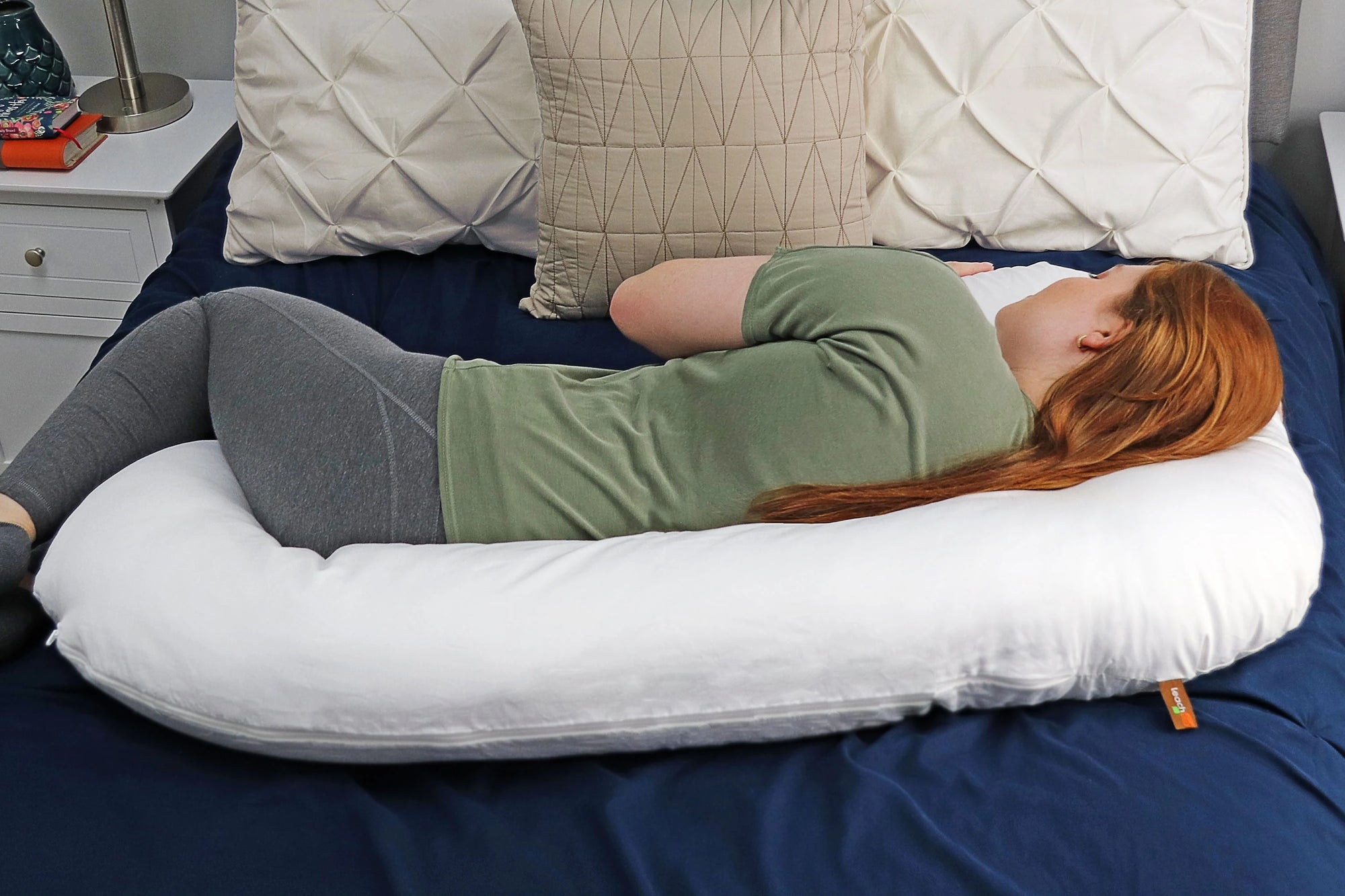 Upside Side Sleeping Tummy Support in Soothing White